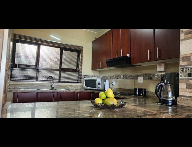 2 BEDROOM APARTMENT FOR SALE IN AMANZIMTOTI